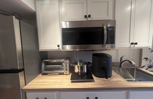 South End Apartamento | Cozy on Connaught. Central apartment in Halifax - very walkable!