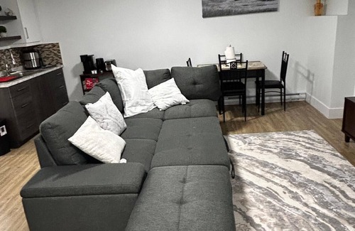 Moncton Apartamento | Cozy One Bedroom Apartment in Moncton close to Magnetic Hill and Casino