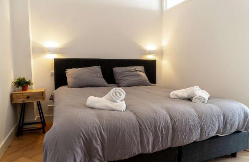 Spaarndammer en Zeeheldenbuurt Apartamento | Cozy One Bedroom Apartments at Centrum