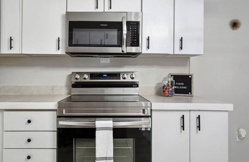 Ballast Point Apartamento | Cozy One Bedroom Apartment!