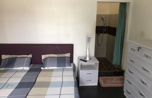 Teshie Casa | Cozy one bedroom near popular beaches in Accra