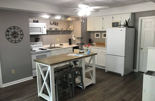 Durhamville Casa | Cozy one-bedroom rental steps from the lake with full amenities