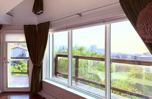 Observation Hill Apartamento | Cozy Panoramic Lake and Lift Bridge Views