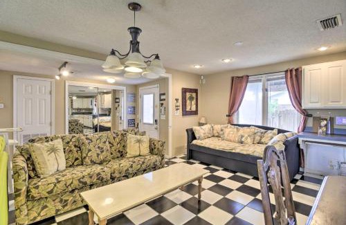 Laguna Beach Casa | Cozy PCB Cottage about 1 Block to Beach!