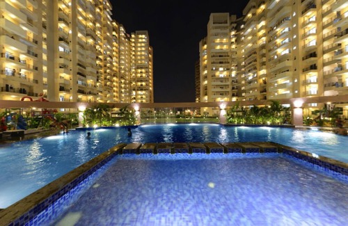 Noida Apartamento | Estancia acogedora, tranquila y lujosa