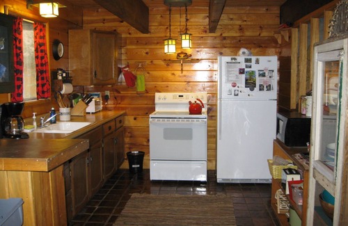 Pine Mountain Club Cabina | Cozy Pine Mountain Club Cabin - ¡Pregúntanos por la tercera noche entre semana!