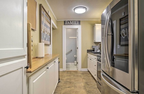 Pittsboro Casa | Cozy Pittsboro Escape - Hike, Dine, Explore!