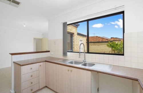 Nollamara Casa | Cozy place near City & Shops