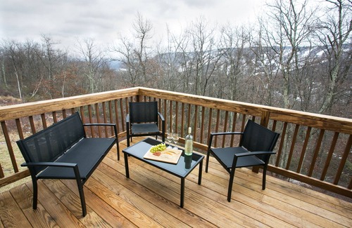 Tannersville Casa | Cozy Pocono Mountains Getaway with Views