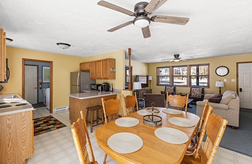 Pocono Lake Casa | Cozy Pocono Ranch in Arrowhead Lake