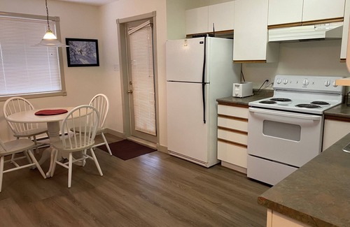 Silver Star Mountain Apartamento | Suite de un dormitorio en una ubicación fantástica con jacuzzi privado!