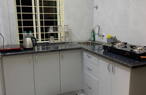 Narasapura Apartamento | Cozy private 3 Bedroom private Apartment Near BIEC Bangalore & IKEA Outlet