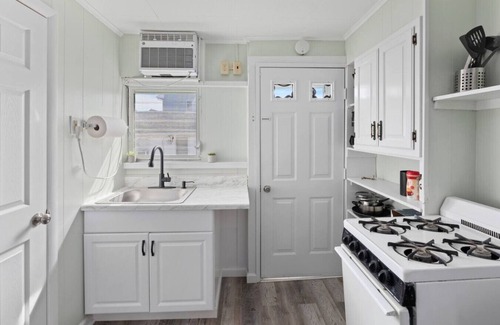 Wildwood Apartamento | Cozy Private apt blocks from Beach/Boardwalk 4