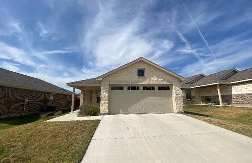 Fort Worth Casa | Cozy Private Bedrooms in Fort Worth – Perfect for Short & Long-Term Stays!