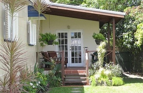 Rockley Apartamento | Cozy Private Cottage in Fabulous Accra / Rockley Beach Location!