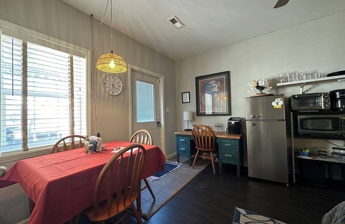 Northeast Raleigh Apartamento | Cozy Private Guest House near Neuse River