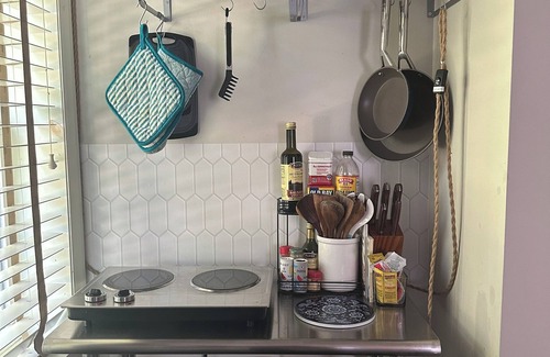 Northeast Raleigh Apartamento | Cozy Private Guest House near Neuse River