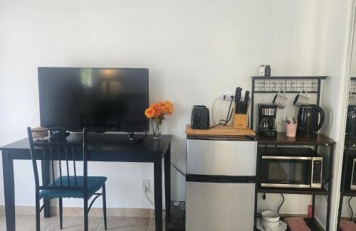 Goleta Cama Y Desayuno | Cozy & Private Room in Goleta