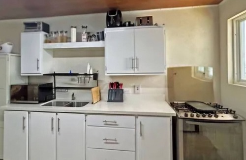 Durants Apartamento | Cozy Private Room with Local Charm – St. James, Barbados