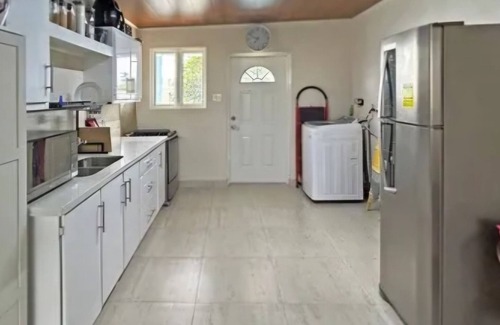 Durants Apartamento | Cozy Private Room with Local Charm – St. James, Barbados