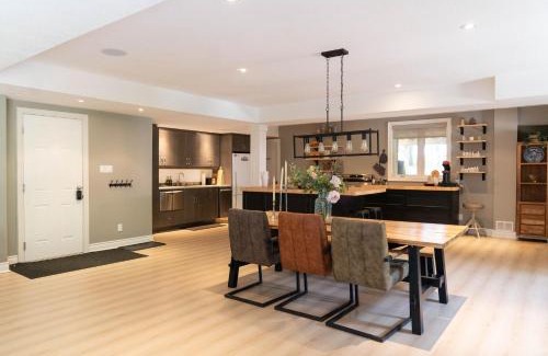Elora Apartamento | Cozy Private Suite with Year-Round Hot Tub