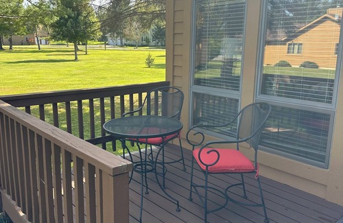 Davis Casa | Cozy, Quiet, Couples or Singles Mountain Retreat in Beautiful Canaan Valley!