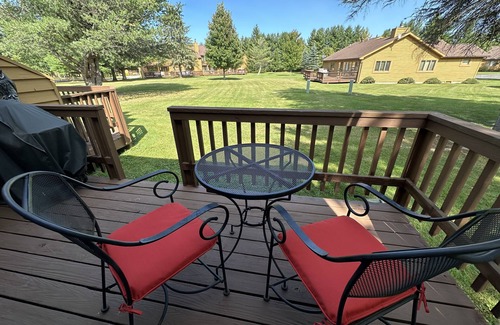 Davis Casa | Cozy, Quiet, Couples or Singles Mountain Retreat in Beautiful Canaan Valley!
