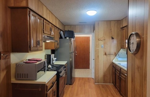 Brownsville Casa | Cozy Quiet House in the heart of Brownsville