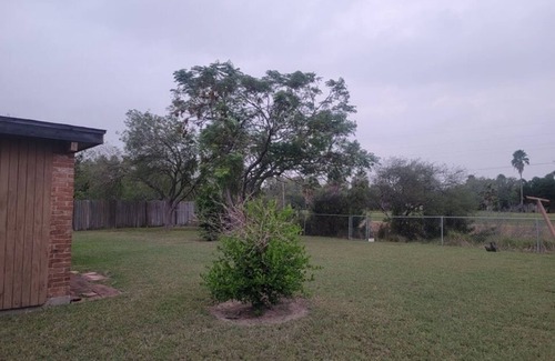 Brownsville Casa | Cozy Quiet House in the heart of Brownsville