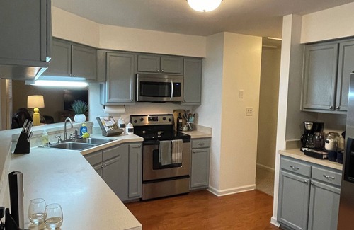 Jacksonville Casa | Cozy Quiet Private Home in Established Neighborhood Close to Base & Beach!