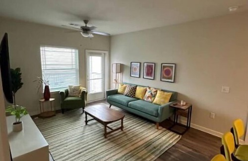 Lazybrook/Timbergrove Apartamento | Cozy Quite City Home