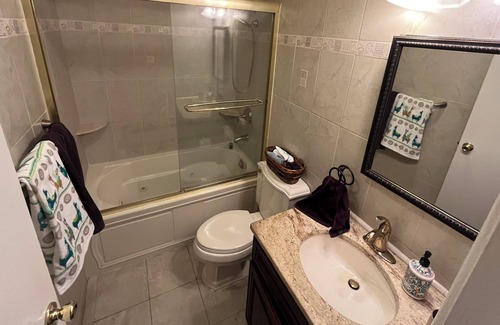Secaucus Cama Y Desayuno | Cozy & quite your home away from home. Public transport steps away