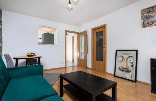 Podgorze Apartamento | Cozy Railway Corner in Kraków - by Upstairs