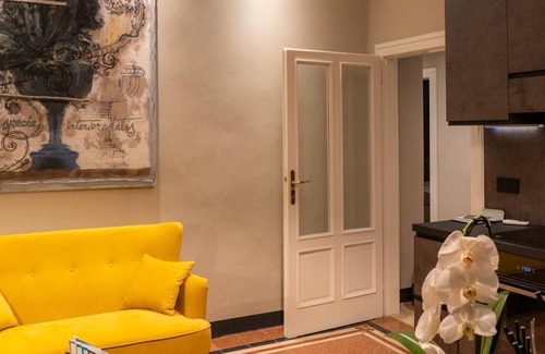 Bergamo Apartamento | Cozy recently renovated apartment adjacent to center of Bergamo