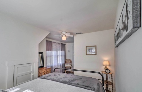 Redlands Casa | Cozy Redlands Duplex w/ Grill & Shared Yard!