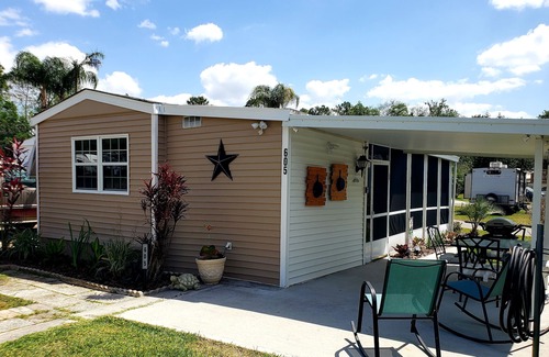 Kissimmee Cabaña | Cozy Relaxing Cottage