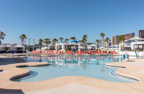 Winchester Complejo | Cozy resort in awesome Las Vegas with WiFi, fitness room,AC, Pool Signature Room