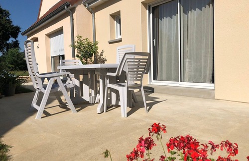Saint-Georges-du-Bois Cabaña | Acogedor gîte con jardín, a 10 min de Le Mans, cerca de servicios y actividades