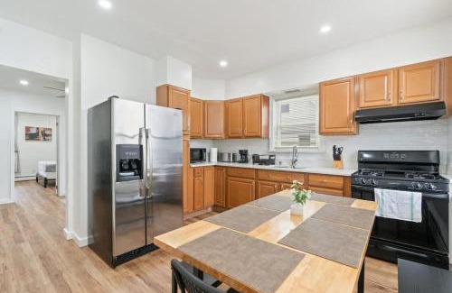 North Bergen Apartamento | Cozy Retreat 15Min to NYC MetLife Mall FREE Parking