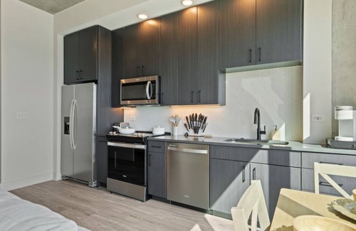 Channel District Apartamento | Cozy Retreat Channelside | 1 BR | Great Amenities