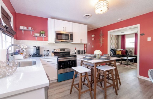 Graham Apartamento | Cozy Retreat Close to Downtown + Parking