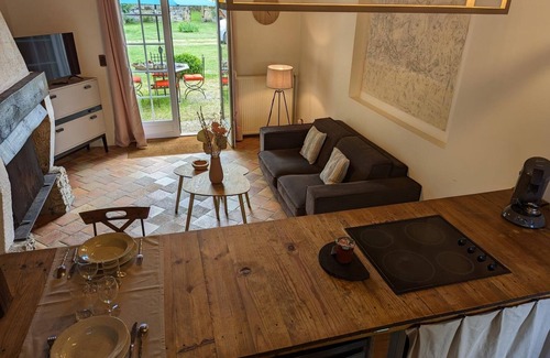 Chadurie Cabaña | Acogedor oasis rural con piscina cubierta y calefacción, ideal para 2 personas