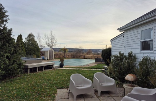 Port Williams Cabaña | Cozy retreat in Annapolis Valley wine country with hot tub.
