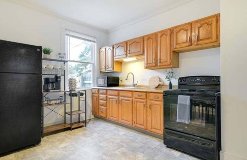 Lancaster Casa | Cozy Retreat in Downtown Lancaster