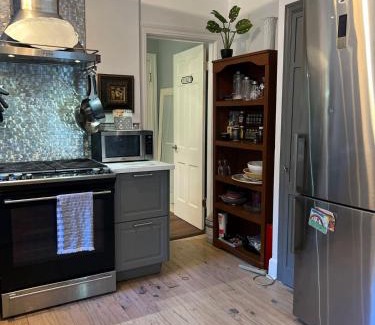 Green Hills Apartamento | cozy retreat in upscale Green Hills in west Nashville