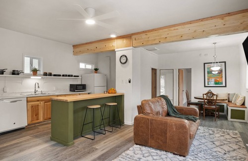 Ponderay Casa | Cozy retreat near Sandpoint, Idaho. Close to Downtown, the lake and skiing.