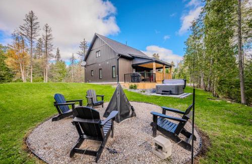 Stokes Bay Casa | Cozy Retreat W Hot Tub Bruce Peninsula