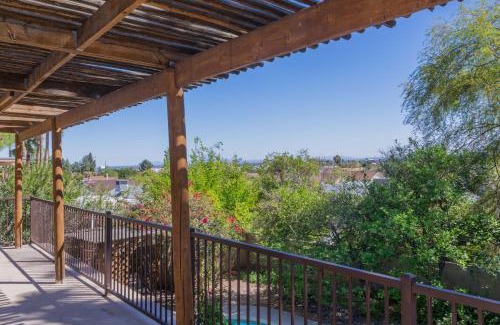 Ahwatukee Foothills Casa | Cozy Retreat with Pool Views Walk to South Mtn Trails