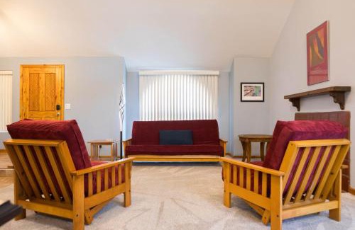Ahwatukee Foothills Casa | Cozy Retreat with Pool Views Walk to South Mtn Trails