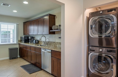 West Hills Casa | Cozy retreat with two master bedrooms & king beds